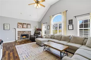 364 S Woods Ct, Jasper, GA 30143 - Photo 2