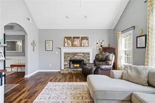 364 S Woods Ct, Jasper, GA 30143 - Photo 10