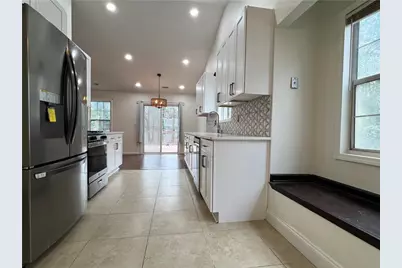 1260 Della Way, Lawrenceville, GA 30043 - Photo 12