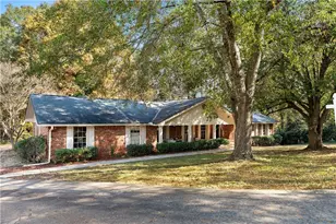 13 E Lakeshore Dr SE, Rome, GA 30161 - Photo 2