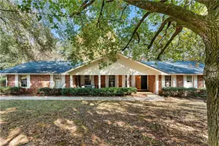 13 E Lakeshore Dr SE, Rome, GA 30161 - Photo 2