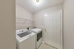 868 Ashley Crossing Ln, Lawrenceville, GA 30043 - Photo 16