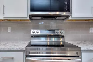 2562 Harbor Rdg Pass, Gainesville, GA 30507 - Photo 8