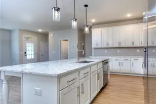 2562 Harbor Rdg Pass, Gainesville, GA 30507 - Photo 10