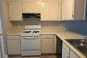 1225 Oakplace Dr SW, Marietta, GA 30008 - Photo 6