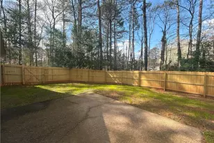 3825 Emerson St, Marietta, GA 30062 - Photo 2