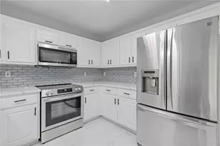 285 Camden Park Dr, Lawrenceville, GA 30046 - Photo 12