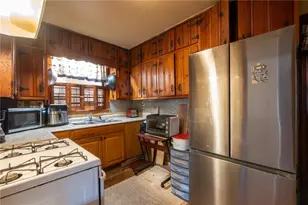 1979 Creekside Ct, Decatur, GA 30032 - Photo 4