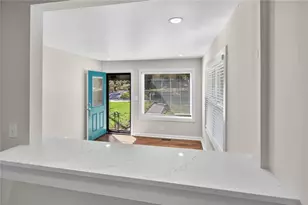 475 Center Hill Ave NW, Atlanta, GA 30318 - Photo 10