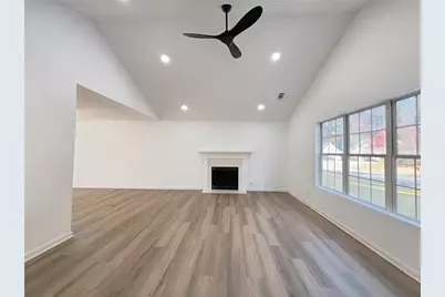 565 Paris Drive, Lawrenceville, GA 30043 - Photo 6