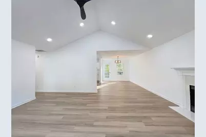 565 Paris Drive, Lawrenceville, GA 30043 - Photo 8