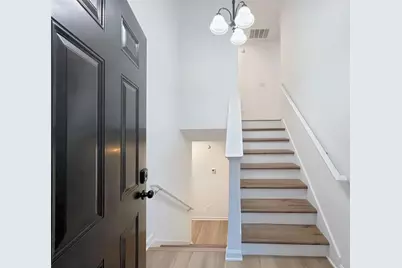 565 Paris Drive, Lawrenceville, GA 30043 - Photo 2