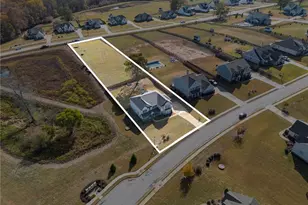 242 Township Dr, Senoia, GA 30276 - Photo 32