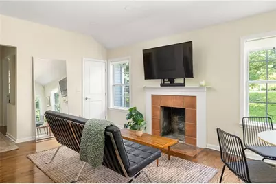 1568 Wellswood Drive SE, Atlanta, GA 30315 - Photo 2