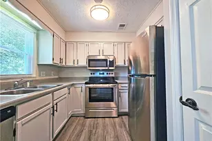 434 High Creek Trce, Roswell, GA 30076 - Photo 10