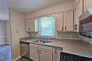 434 High Creek Trce, Roswell, GA 30076 - Photo 12