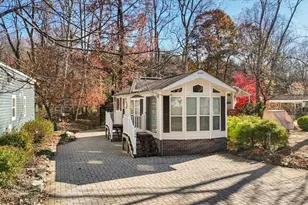 130 Creekview Dr, Cleveland, GA 30528 - Photo 2