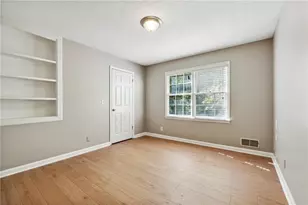 2684 Forest Way NE, Marietta, GA 30066 - Photo 12