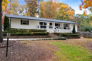 620 Spalding Dr, Sandy Springs, GA 30328 - Photo 1