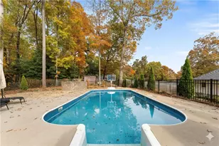 620 Spalding Dr, Sandy Springs, GA 30328 - Photo 36