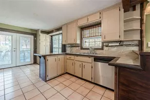 3967 Fairington Dr, Marietta, GA 30066 - Photo 8