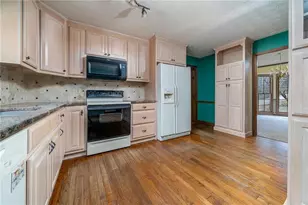 4032 Ashmont Ct, Marietta, GA 30062 - Photo 6