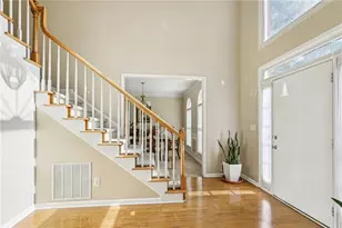 100 Julia Ct, Fayetteville, GA 30214 - Photo 2