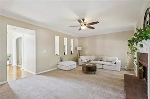 100 Julia Ct, Fayetteville, GA 30214 - Photo 4