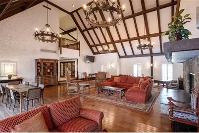 6851 Roswell Road #D15, Atlanta, GA 30328 - Photo 4