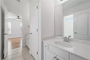 3835 Creekview Ridge Dr, Buford, GA 30518 - Photo 36