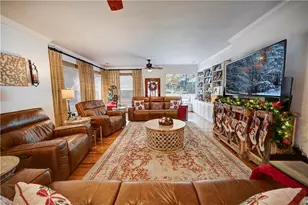 229 Hillcrest Dr, Calhoun, GA 30701 - Photo 8