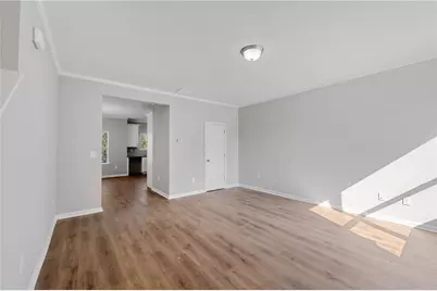 2874 Laurel Ridge Circle, East Point, GA 30344 - Photo 4