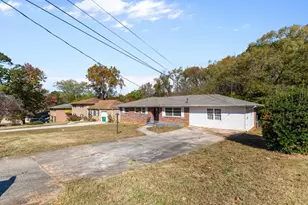 4010 Emerald Lake Dr, Decatur, GA 30035 - Photo 24