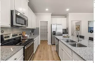 1124 Georgian Point Dr, Lawrenceville, GA 30045 - Photo 6