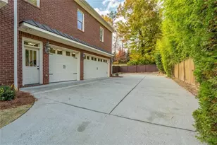 1364 Manget Way, Dunwoody, GA 30338 - Photo 60