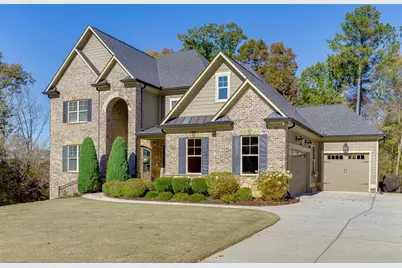 1020 Laurel Cove, Hoschton, GA 30548 - Photo 2