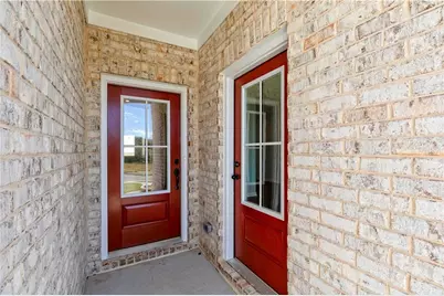 121 Chattahoochee Circle, Locust Grove, GA 30248 - Photo 2