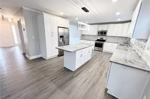 949 Pennsylvania Run, Lawrenceville, GA 30043 - Photo 10