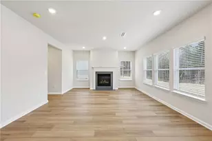 451 Tallulah Ln, Grayson, GA 30017 - Photo 6