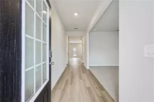 451 Tallulah Ln, Grayson, GA 30017 - Photo 2