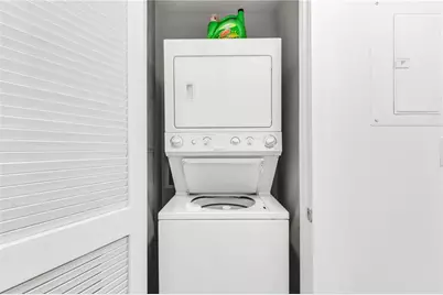 3324 Peachtree Road NE #1813, Atlanta, GA 30326 - Photo 18