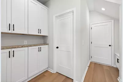 548 Madison Street #110, Commerce, GA 30529 - Photo 16