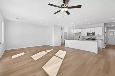 548 Madison Street #110, Commerce, GA 30529 - Photo 8