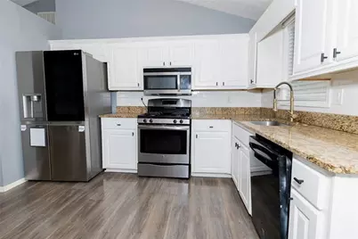 1025 Hunters Oak Trail, Sugar Hill, GA 30518 - Photo 6