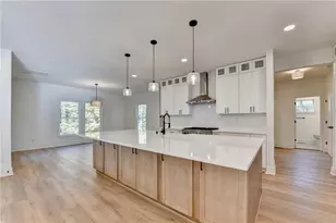 4557 Duncan Dr, Sugar Hill, GA 30518 - Photo 14