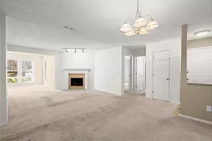 3209 Canyon Point Cir, Roswell, GA 30076 - Photo 6