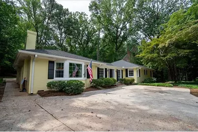 3179 E Wood Valley Road, Atlanta, GA 30327 - Photo 38