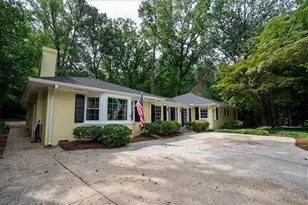 3179 E Wood Valley Rd, Atlanta, GA 30327 - Photo 38