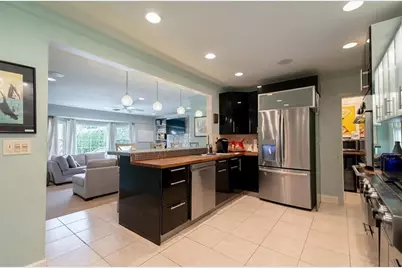 3179 E Wood Valley Road, Atlanta, GA 30327 - Photo 8