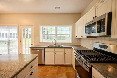 2215 Traywick Chase, Alpharetta, GA 30004 - Photo 12